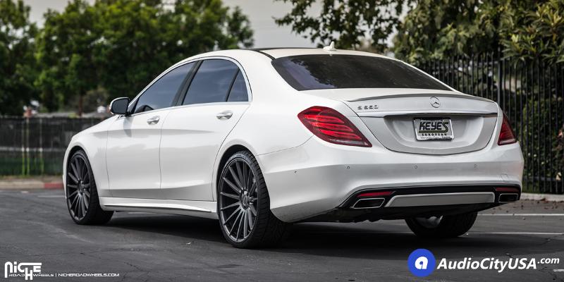 Mercedes-Benz S550